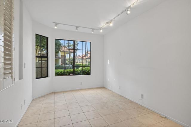 Detail Gallery Image 51 of 62 For 1943 San Tropez Cir, Oxnard,  CA 93035 - 2 Beds | 2 Baths