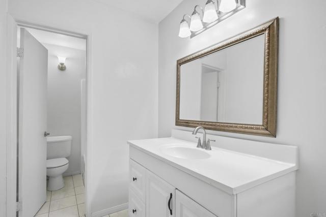 Detail Gallery Image 2 of 32 For 4891 Collwood Blvd #B,  San Diego,  CA 92115 - 2 Beds | 2 Baths