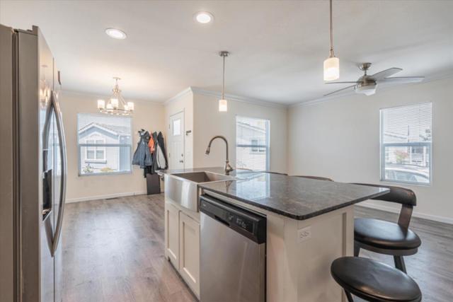 3015 E Bayshore Road, Redwood City CA: https://media.crmls.org/mediaz/b9f207f2-bf16-4204-918f-7b2c1befab02.jpg