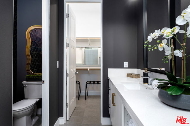 400 Fountain Drive, Palm Springs CA: https://media.crmls.org/mediaz/b9f248c0-ac2a-4494-8d7a-eb611ffb02eb.jpg