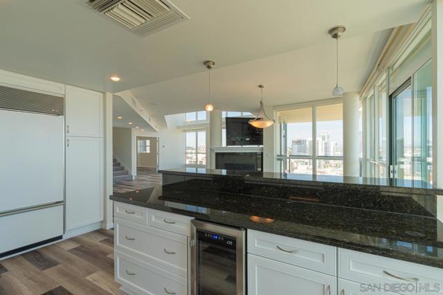 510 1st Ave, San Diego CA: https://media.crmls.org/mediaz/b9f24d15-7615-4705-8097-7a32d8bba9c1.jpg