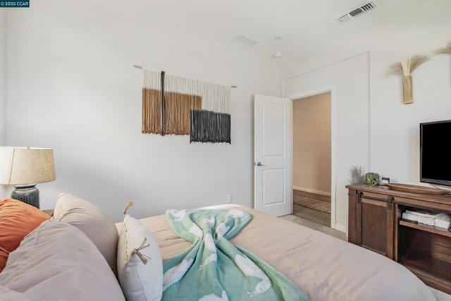 158 Wooley Creek Way, Brentwood CA: https://media.crmls.org/mediaz/b9f2767e-7829-46f6-89f9-1c7917348f7b.jpg