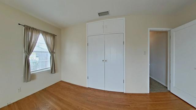 2862 Highland Drive, Carlsbad CA: https://media.crmls.org/mediaz/b9f2f1a7-8b51-4c57-a818-ed018857eb8a.jpg