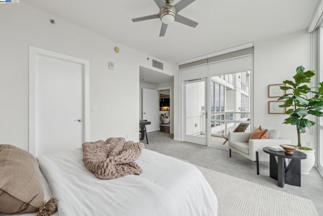 222 Broadway, Oakland CA: https://media.crmls.org/mediaz/b9f3128f-7ba2-47db-9768-36f4ad3c4314.jpg