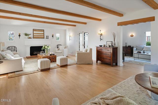 Detail Gallery Image 9 of 69 For 1110 E Mountain St, Glendale,  CA 91207 - 4 Beds | 3 Baths