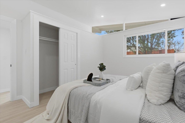 27707 La Porte Ave, Hayward CA: https://media.crmls.org/mediaz/b9f45695-2c9d-4ee9-9961-818d9714457c.jpg