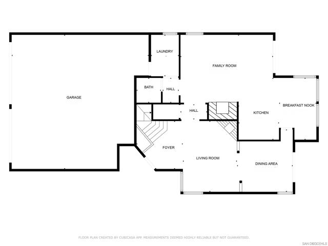 1572 Roma Dr, Vista CA: https://media.crmls.org/mediaz/b9f4641f-75c3-49b6-a2b0-8e9a359b0c7b.jpg