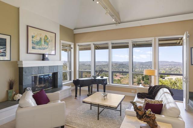 Detail Gallery Image 7 of 34 For 14645 High Valley Rd, Poway,  CA 92064 - 3 Beds | 2/1 Baths