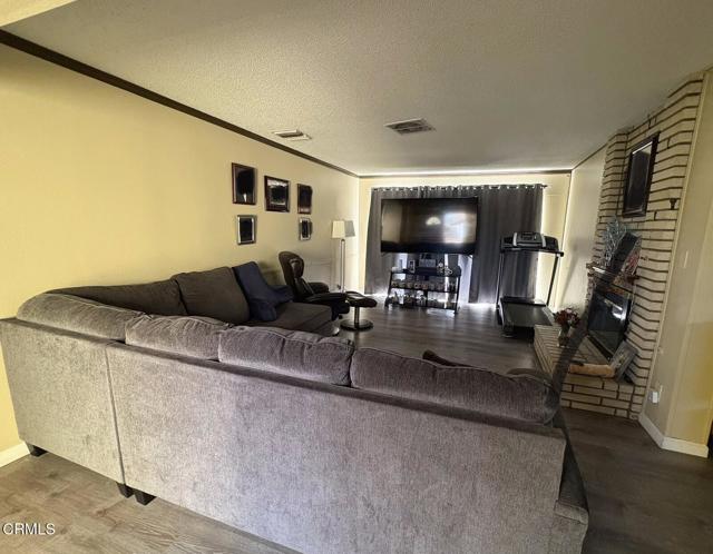 Detail Gallery Image 8 of 15 For 554 W Avenue J-11, Lancaster,  CA 93534 - 4 Beds | 3 Baths