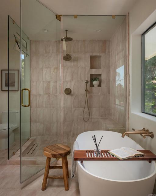 14847 Vista Del Oceano, Del Mar CA: https://media.crmls.org/mediaz/b9f54bff-f8b6-4a69-9305-918e552e038d.jpg