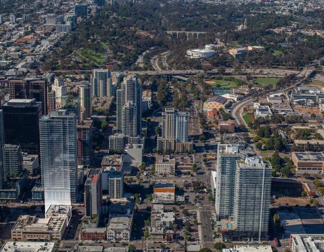 Image 8 of 27 For 950 9th Ave  