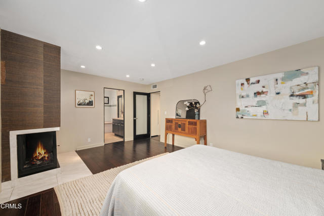 Detail Gallery Image 25 of 37 For 11915 Gorham Ave #3,  Los Angeles,  CA 90049 - 2 Beds | 2 Baths