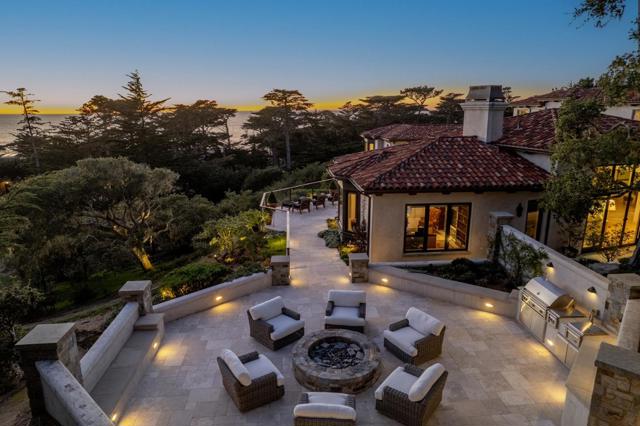 3187 17 Mile Drive, Pebble Beach CA: https://media.crmls.org/mediaz/b9f60daa-f864-48a5-9e46-b917133352bc.jpg