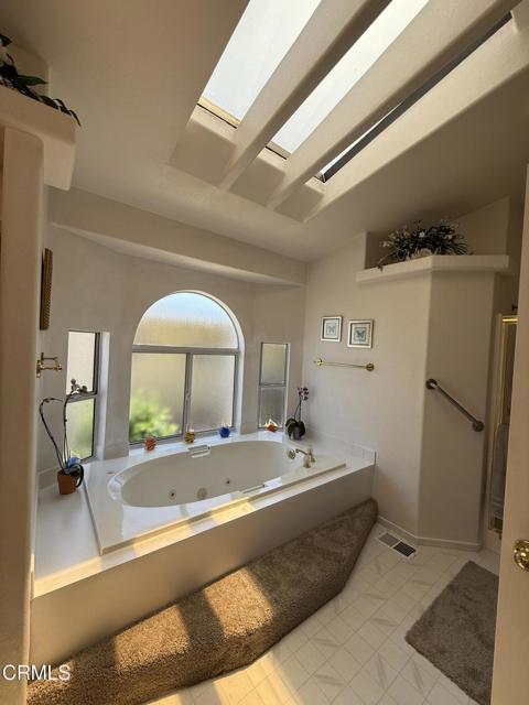 Detail Gallery Image 19 of 56 For 1215 Anchors Way Dr #230,  Ventura,  CA 93001 - 2 Beds | 2 Baths