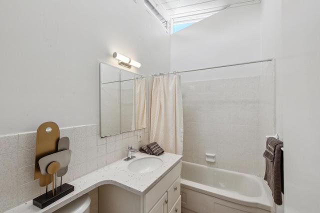 342 Carolina Lane, Palo Alto CA: https://media.crmls.org/mediaz/b9f79948-ee8f-486d-9c91-670d3e65073b.jpg