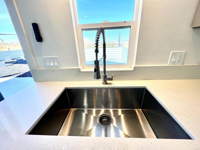 Detail Gallery Image 26 of 58 For 2774 Kickapoo Trl, Landers,  CA 92285 - 1 Beds | 1/1 Baths