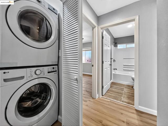 408 W 19Th St, Antioch CA: https://media.crmls.org/mediaz/b9f88c3c-34e0-4a51-88d0-a38e6e0bfdb2.jpg