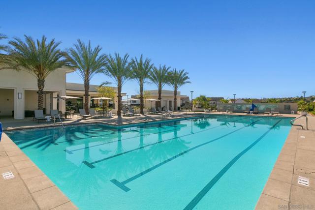 6190 Sagebrush Bend Way, San Diego CA: https://media.crmls.org/mediaz/b9f95b88-5184-4db2-9453-be1694547dfc.jpg