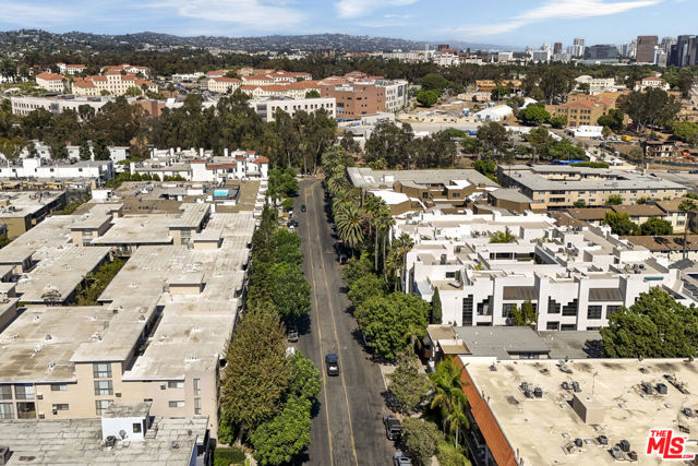 1 Bed Home for Sale in Los Angeles, California
