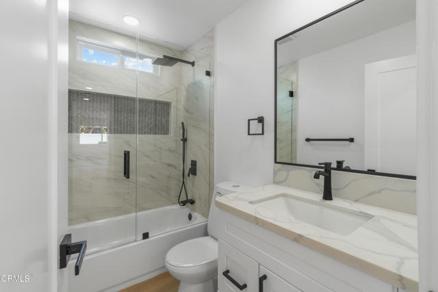 Detail Gallery Image 13 of 37 For 1927 N Croydon Ave, Camarillo,  CA 93010 - 4 Beds | 2 Baths