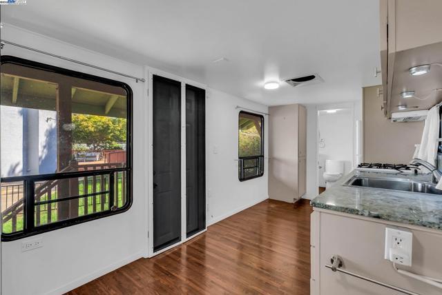 39478 Zacate Ave, Fremont CA: https://media.crmls.org/mediaz/b9fc78fa-a962-4d94-8893-d858b62338ef.jpg
