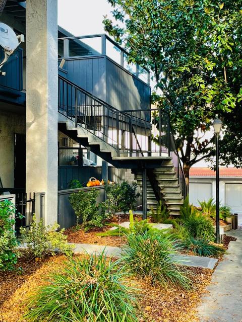 403 Kenbrook Circle, San Jose CA: https://media.crmls.org/mediaz/b9fc9e22-b92c-4fc9-8dbe-ea535acb0b10.jpg