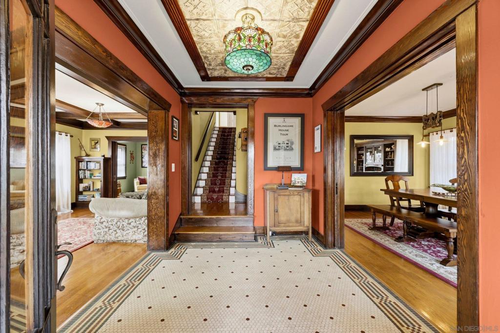 3048 Laurel Street - photo 4