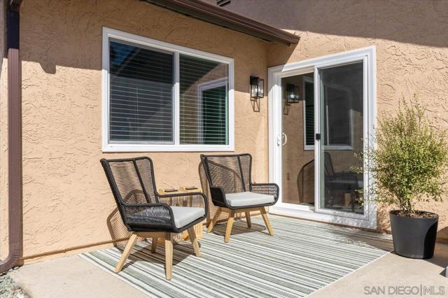4617 Westridge Dr, Oceanside CA: https://media.crmls.org/mediaz/b9fd85fd-5ce7-4c6f-a5b2-882691555d89.jpg