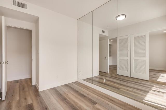 7019 Estrella De Mar Road, Carlsbad CA: https://media.crmls.org/mediaz/b9fdbadc-8f4d-4df4-bb1b-d461bd7bb3bc.jpg