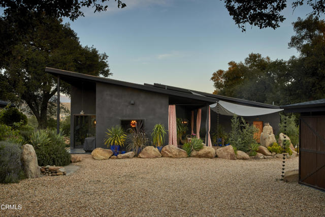 12293 Topa Lane, Santa Paula CA: https://media.crmls.org/mediaz/ba0006d3-807e-4130-96cc-029dd7aaf1f6.jpg