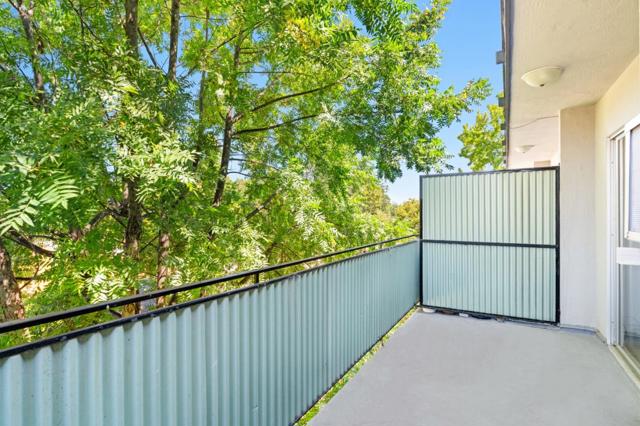 464 Clinton Street, Redwood City CA: https://media.crmls.org/mediaz/ba029572-c8bf-49e4-b8d3-1130f54002c6.jpg
