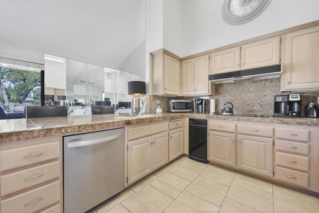 MLS #219135722DA image #13