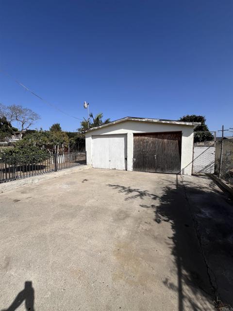 Detail Gallery Image 27 of 38 For 1035 S 39th St, San Diego,  CA 92113 - 4 Beds | 2 Baths