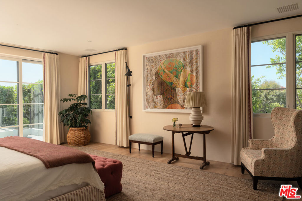 MLS #25602681 image #20