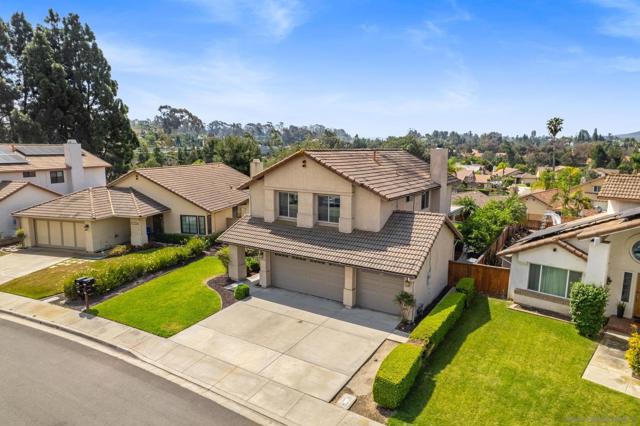 11479 Grassy Trail Dr, San Diego CA: https://media.crmls.org/mediaz/ba053a0b-93d1-4095-9d3a-0ea89cf4137f.jpg