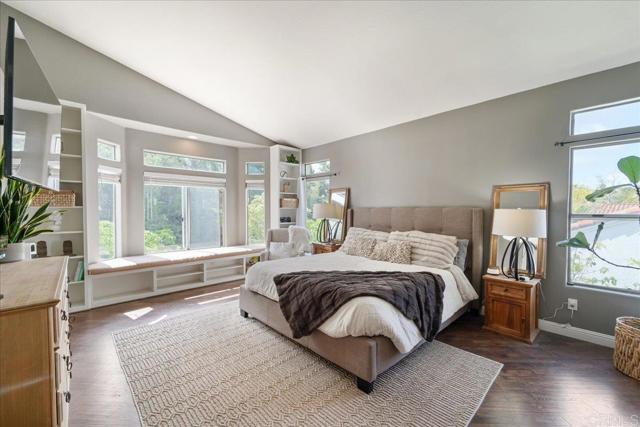 4981 Marin Drive, Oceanside CA: https://media.crmls.org/mediaz/ba0565d6-b77e-4021-aeff-2a4edbd4cde0.jpg