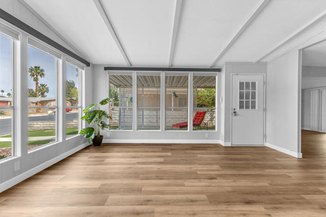 Image 21 of 58 For 74592 Nevada Circle