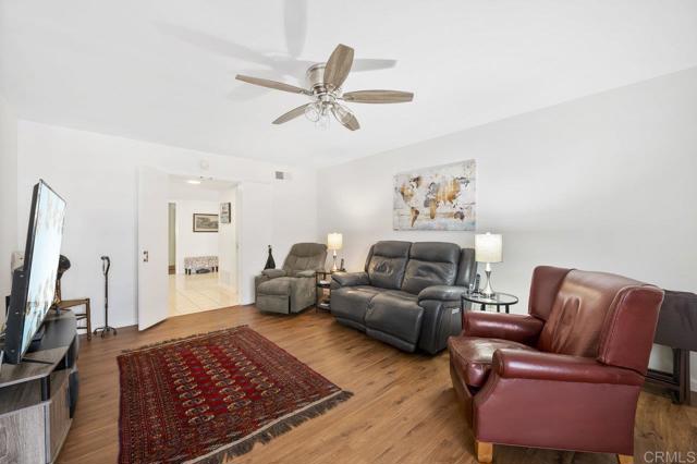 Detail Gallery Image 20 of 33 For 17503 Plaza Dolores, San Diego,  CA 92128 - 2 Beds | 2 Baths