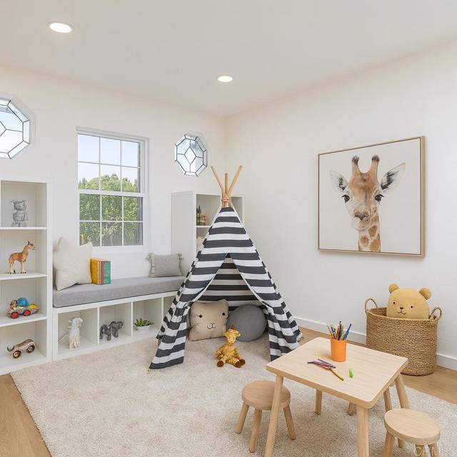 Detail Gallery Image 22 of 37 For 1674 Evergreen St, Point Loma,  CA 92106 - 3 Beds | 2 Baths