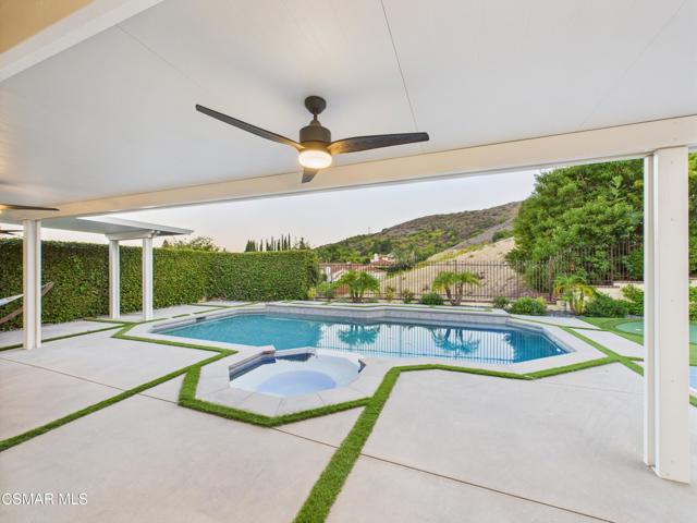 29650 Kimberly Drive, Agoura Hills CA: https://media.crmls.org/mediaz/ba05b93f-dec2-4052-a517-a4a1d0adc548.jpg