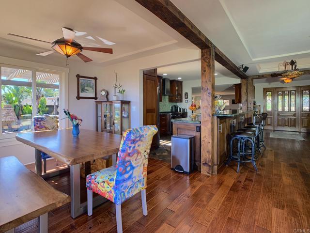Detail Gallery Image 5 of 34 For 998 Bernita Rd, El Cajon,  CA 92020 - 3 Beds | 3 Baths