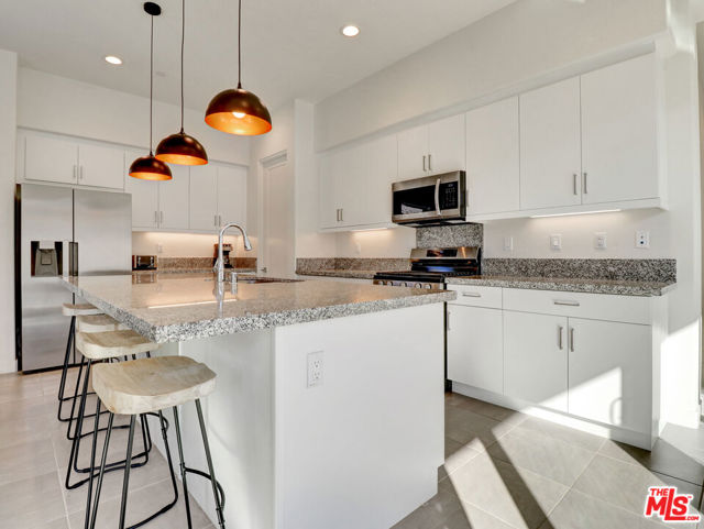 80240 Platinum Way, La Quinta CA: https://media.crmls.org/mediaz/ba07be3a-77d3-49e8-a8c2-e360a2c150f7.jpg