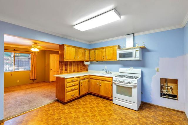 16710 Mcgraw Avenue, Morgan Hill CA: https://media.crmls.org/mediaz/ba092b13-9906-4de6-a34d-1e296f6b29aa.jpg