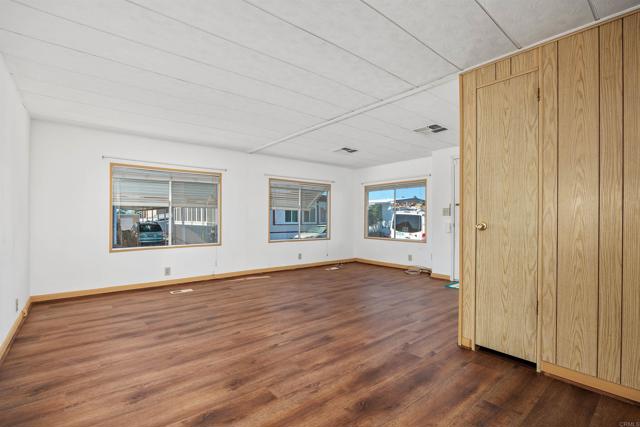 Detail Gallery Image 12 of 47 For 1506 Oak Drive #93,  Vista,  CA 92084 - 2 Beds | 2 Baths