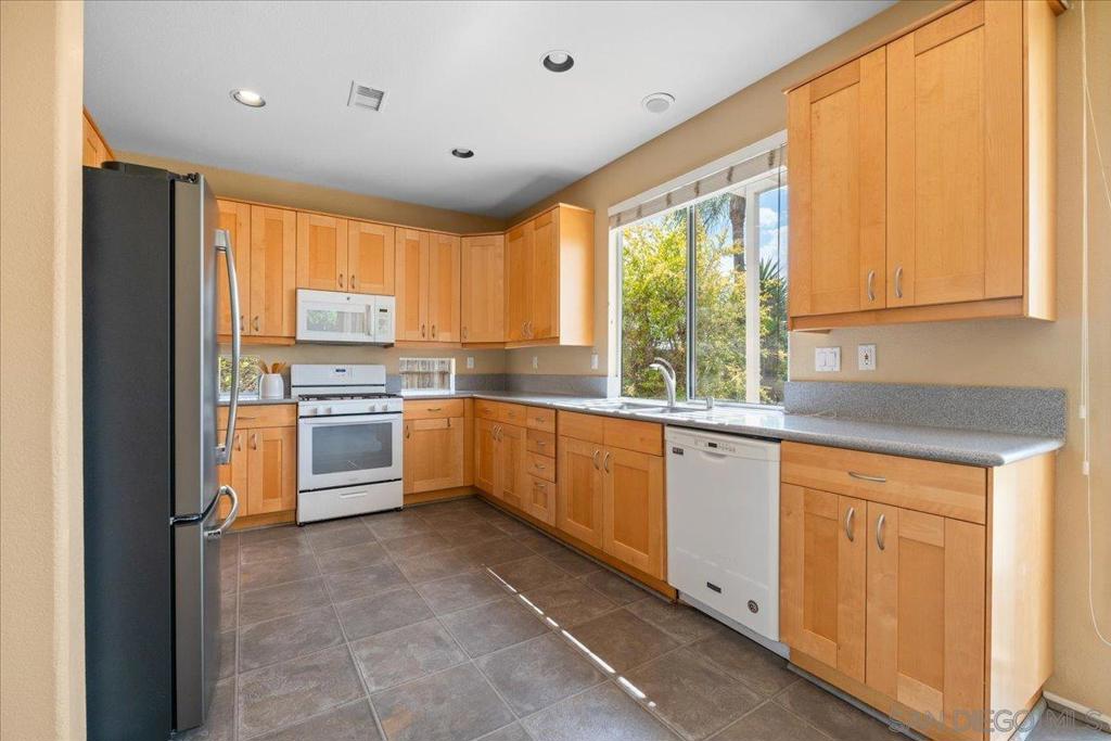 546 Calle Capistrano - photo 9