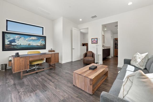 160 Obsidian Loop N, Palm Springs, CA 92264