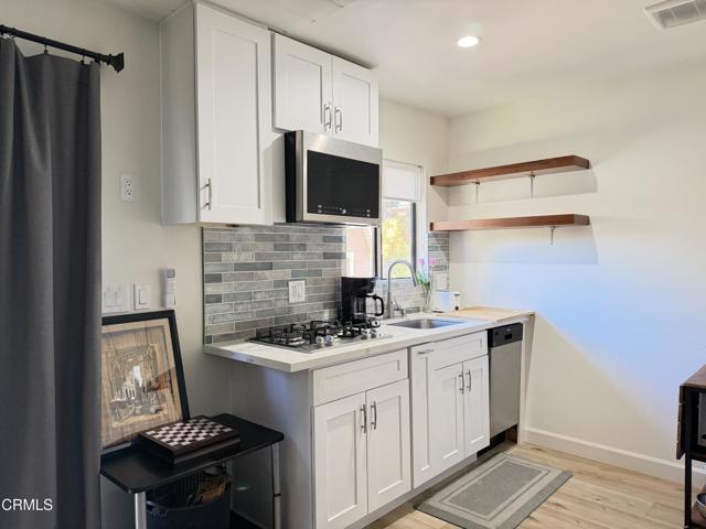 Detail Gallery Image 12 of 22 For 851 Adu Pine Knot Ave #1/2,  Big Bear Lake,  CA 92315 - 1 Beds | 1 Baths