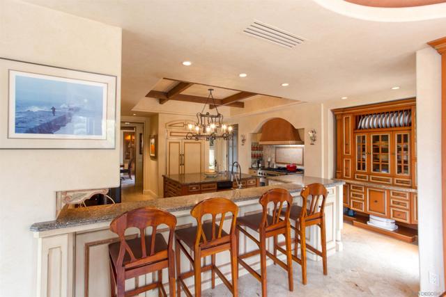 7206 Aviara Drive, Carlsbad CA: https://media.crmls.org/mediaz/ba0e0b18-d4b1-408b-b1c7-f13ec081d875.jpg