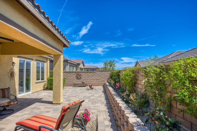 85701 Adria Drive, Indio CA: https://media.crmls.org/mediaz/ba0e6da9-2e3a-4d9c-8f4d-c0372ab24160.jpg