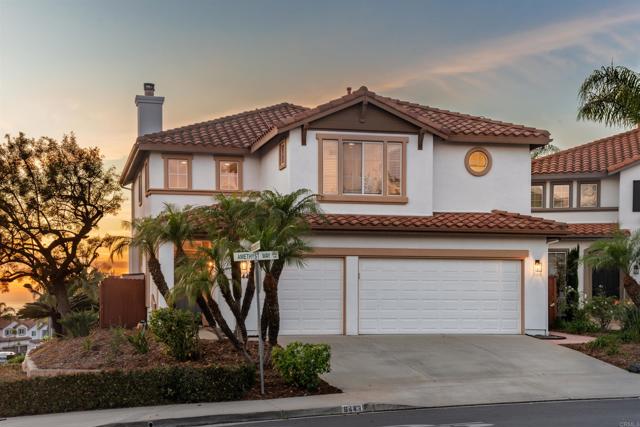 Detail Gallery Image 4 of 44 For 6443 Amethyst Way, Carlsbad,  CA 92011 - 4 Beds | 2/1 Baths